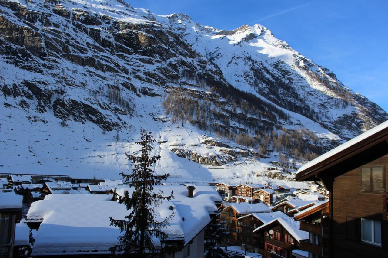 Haus Les Melezes C Apartment Zermatt Ngoại thất bức ảnh